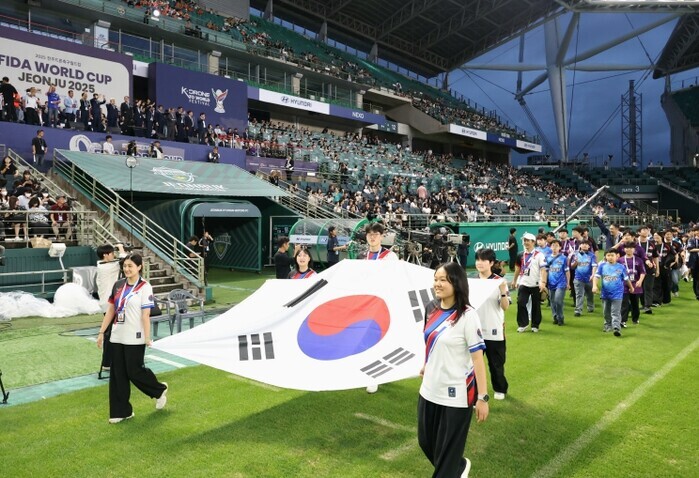 ‘드론축구 종주도시 전주, 세계에 알렸다’ 세계 첫 드론축구월드컵, 전주서 성대한 개막