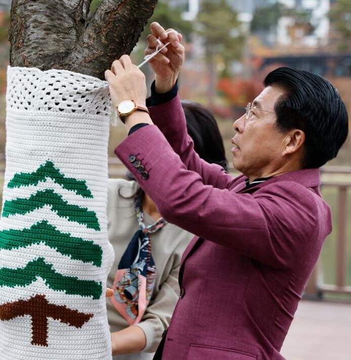 송파구, 뜨개옷으로 전하는