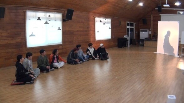 [SBS 미운 우리 새끼] 탁재훈, 알고 보면 지드래곤과 비슷한 인생?! 예상치 못한 ‘사주 그래프’에 스튜디오 발칵!