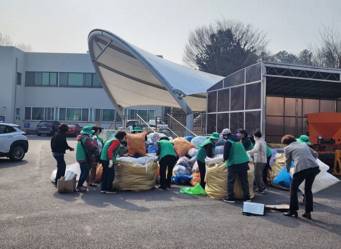 안성시, 사랑을 나누는 헌옷 수거 행...