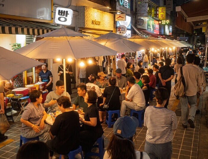 "관악산 하산길에 시원한 골목 축제 ...